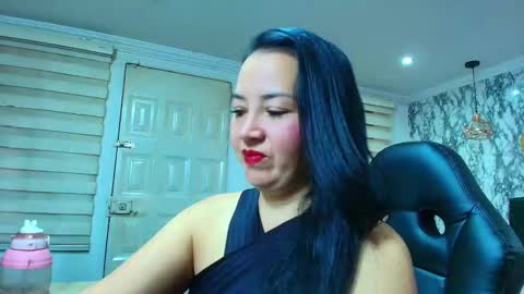 Charlotte  Schmidt online show from September 15, 2025, 11:43 am