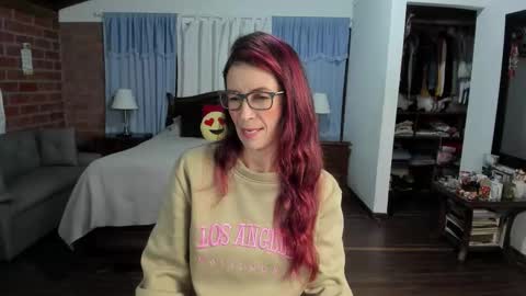 Charlotte online show from November 26, 2025, 1:06 am