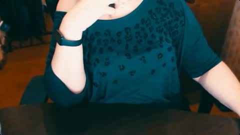 CharlotteXTasty online show from November 24, 2025, 11:21 am