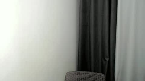 charm_fuckdoll8 online show from September 12, 2025, 9:20 am