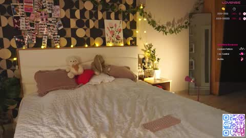 Snapshot of charming_daisy chatting on February 3, 2026, 2:11 pm my fansly Charming daisy My Wishlist for new toys online show from February 3, 2026, 2:11 pm