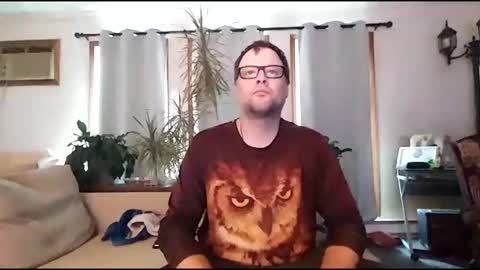 Snapshot of charmingatom chatting on October 12, 2025, 5:12 pm charmingatom online show from October 12, 2025, 5:12 pm