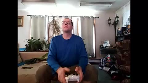 Snapshot of charmingatom chatting on March 29, 2026, 5:02 pm charmingatom online show from March 29, 2026, 5:02 pm