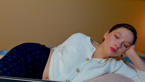 Snapshot of charmingkatie chatting on October 24, 2025, 2:57 pm katie online show from October 24, 2025, 2:57 pm