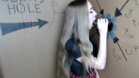 Snapshot of charurbab chatting on November 29, 2025, 9:56 am Anna online show from November 29, 2025, 9:56 am