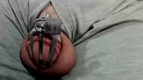 Snapshot of chastityslave90 chatting on January 28, 2025, 8:47 pm ChastitySlave90 online show from January 28, 2025, 8:47 pm