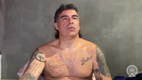 chato012 online show from April 18, 2026, 7:07 pm