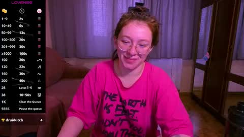 chatur_fun online show from November 12, 2025, 4:02 am