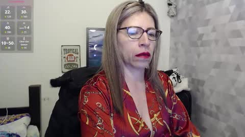 CHAYLA VICTORIA RUIZ  online show from September 20, 2025, 11:11 am