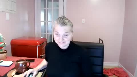 chealsiek online show from November 23, 2025, 3:23 pm