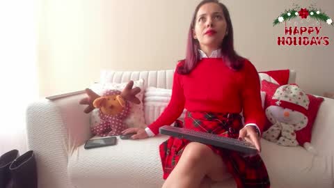 Regina Phalange online show from December 22, 2025, 6:38 pm