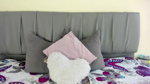 Cherlyn online show from December 5, 2025, 2:25 pm