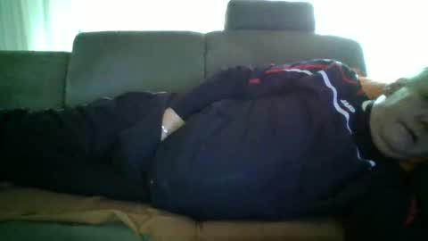 Snapshot of cheesy4444 chatting on November 9, 2025, 12:58 pm Tom online show from November 9, 2025, 12:58 pm