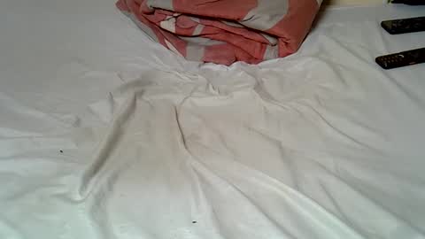 Keve Meddy online show from March 7, 2026, 5:15 am