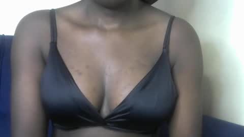 chelley online show from October 19, 2025, 1:39 am