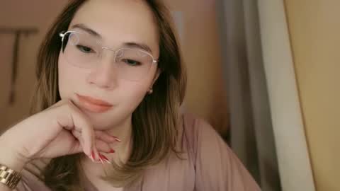 chelly4u69 online show from February 26, 2026, 9:41 am