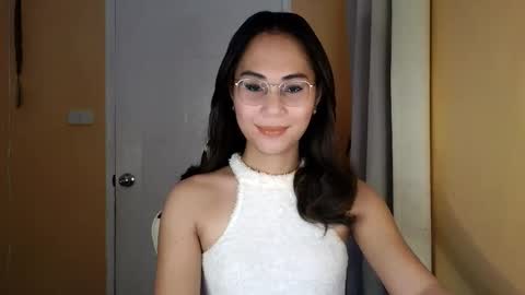 chelly4u69 online show from March 28, 2026, 1:49 am