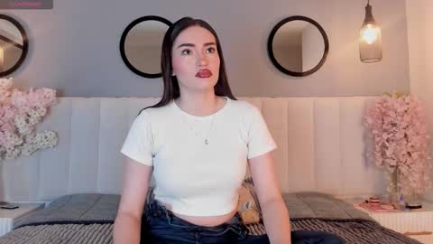 chelsea_bolton_ online show from March 10, 2026, 1:05 pm