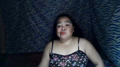 chenita_kits online show from November 28, 2025, 10:51 am