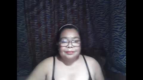 chenita_kits online show from February 15, 2026, 11:52 am