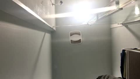 chenovich online show from November 14, 2025, 2:43 am