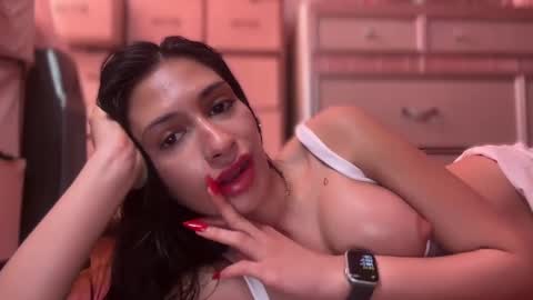 cherliecarmen online show from March 10, 2025, 8:01 pm