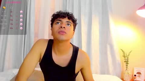 cherry_blossom77 online show from January 11, 2026, 1:16 pm