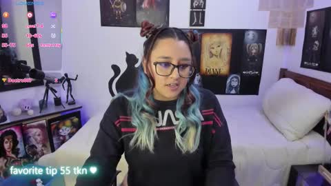 cherry_blushh online show from November 19, 2025, 8:09 pm