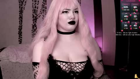 cherry_elfcat online show from September 25, 2025, 6:39 am