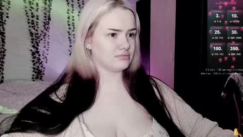 cherry_elfcat online show from February 1, 2026, 12:04 pm