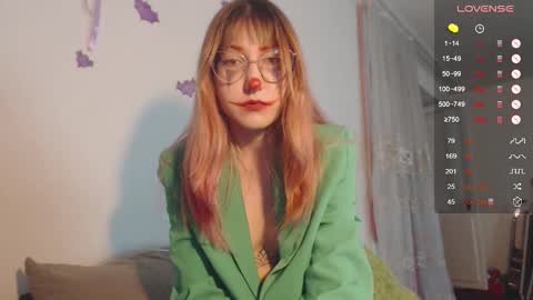 Cheryl online show from October 31, 2025, 6:53 pm