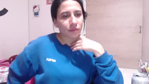 Snapshot of cherry_hc chatting on November 11, 2025, 2:44 am Nezumy Rey online show from November 11, 2025, 2:44 am