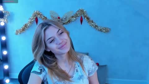 cherry_pr1ce online show from January 16, 2025, 12:12 am