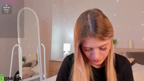 cherry_pr1ce online show from October 20, 2025, 11:49 pm