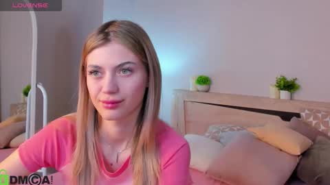 cherry_pr1ce online show from December 22, 2025, 12:18 am