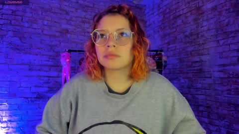 Snapshot of cherry_xoxx chatting on September 12, 2025, 11:21 am     online show from September 12, 2025, 11:21 am