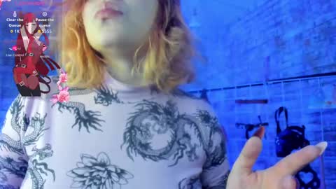 Snapshot of cherry_xoxx chatting on September 16, 2025, 11:22 am     online show from September 16, 2025, 11:22 am