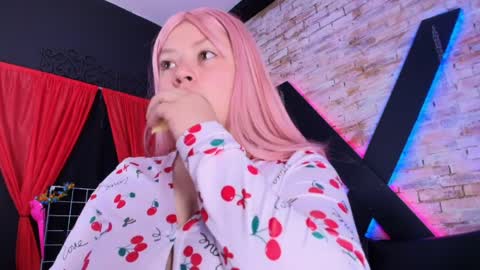     online show from April 10, 2026, 11:04 am