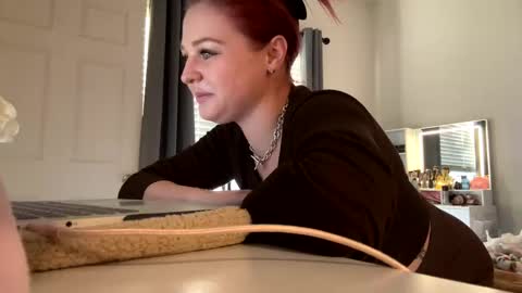 Snapshot of cherrybaby690 chatting on February 19, 2025, 10:53 pm cherrybaby690 online show from February 19, 2025, 10:53 pm