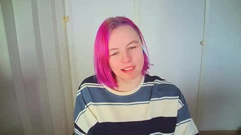 cherrybaby_0 online show from February 7, 2026, 7:01 am