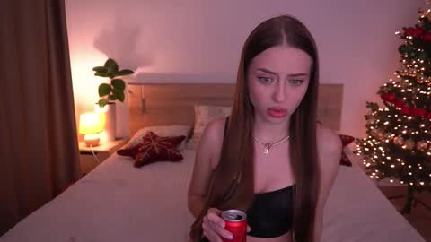 Alisha online show from December 18, 2025, 11:00 pm