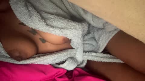 cherryb online show from March 7, 2025, 12:04 am