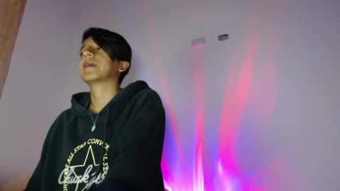 Snapshot of cherrybombsweet chatting on April 15, 2026, 10:33 am cherrybombsweet online show from April 15, 2026, 10:33 am