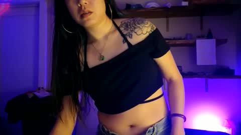 Miss Cherry online show from November 19, 2025, 2:33 am