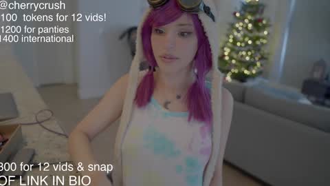 Snapshot of cherrycrush chatting on December 2, 2024, 8:22 pm Cherry Crush online show from December 2, 2024, 8:22 pm