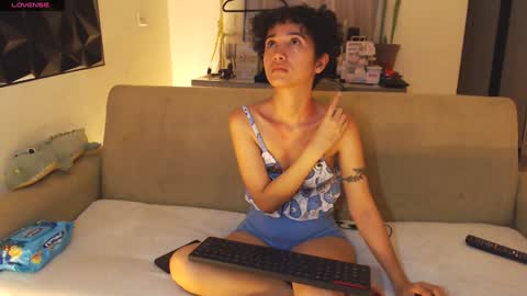 Snapshot of cherryl_b chatting on January 28, 2025, 9:51 am Cereza online show from January 28, 2025, 9:51 am