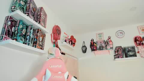 cherrycute666 online show from March 3, 2025, 12:26 am