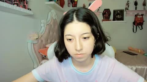 cherrycute666 online show from September 14, 2025, 1:38 am