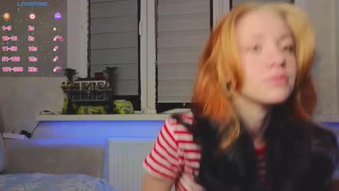 Lysia online show from February 22, 2026, 1:42 pm