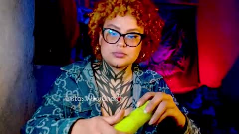 cherrywix online show from November 25, 2025, 1:27 am